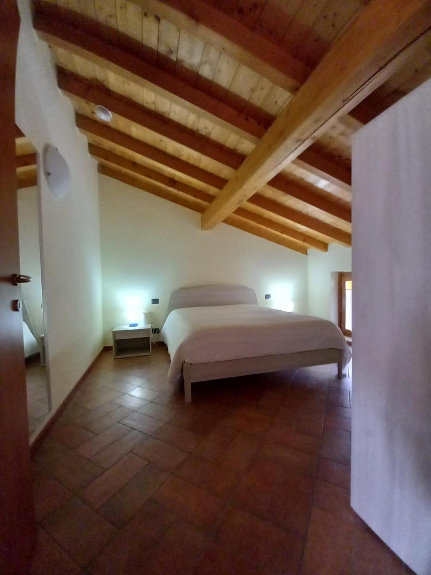 Casa Vacanze Tania Somendenna Екстериор снимка