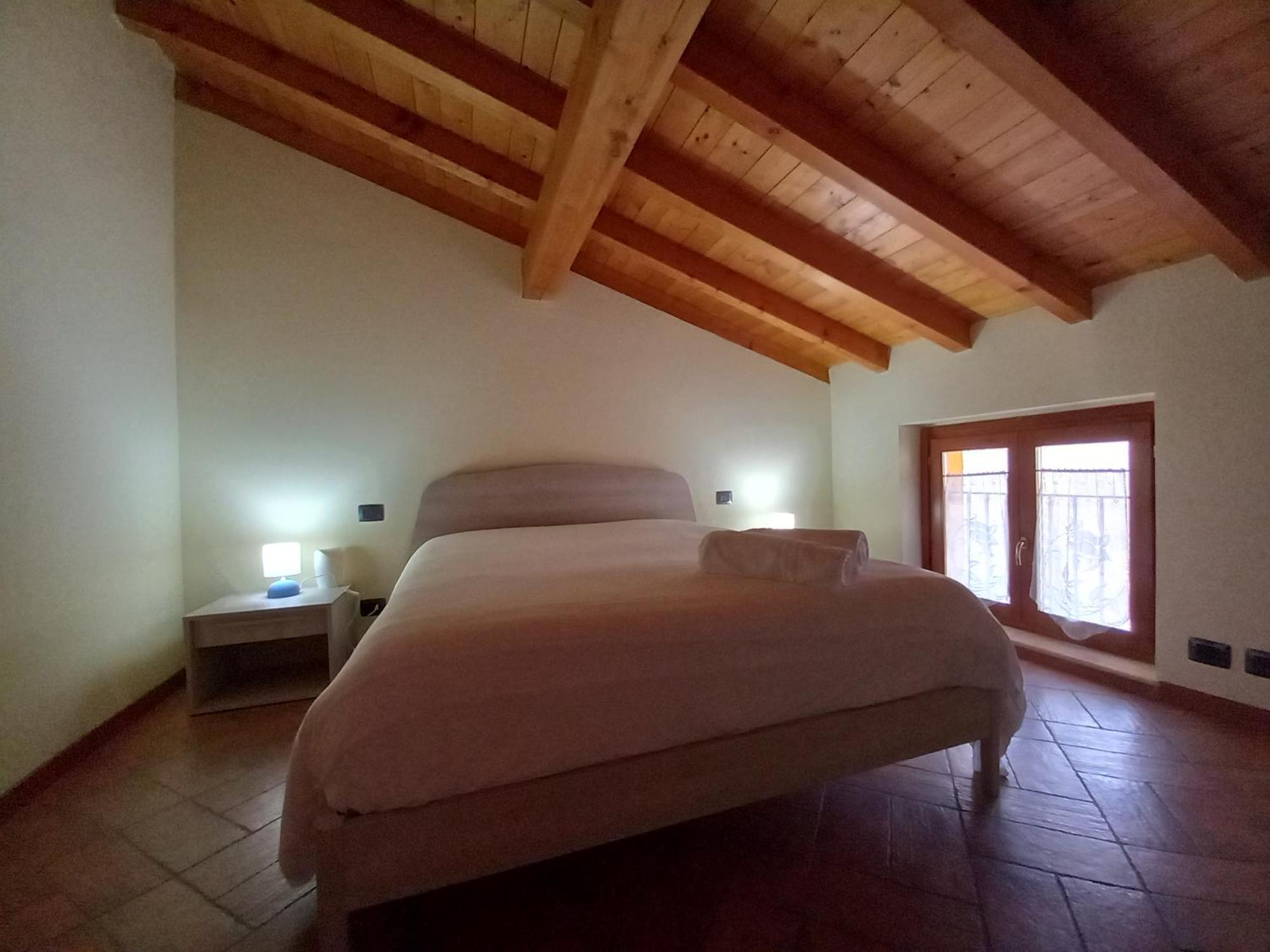 Casa Vacanze Tania Somendenna Екстериор снимка