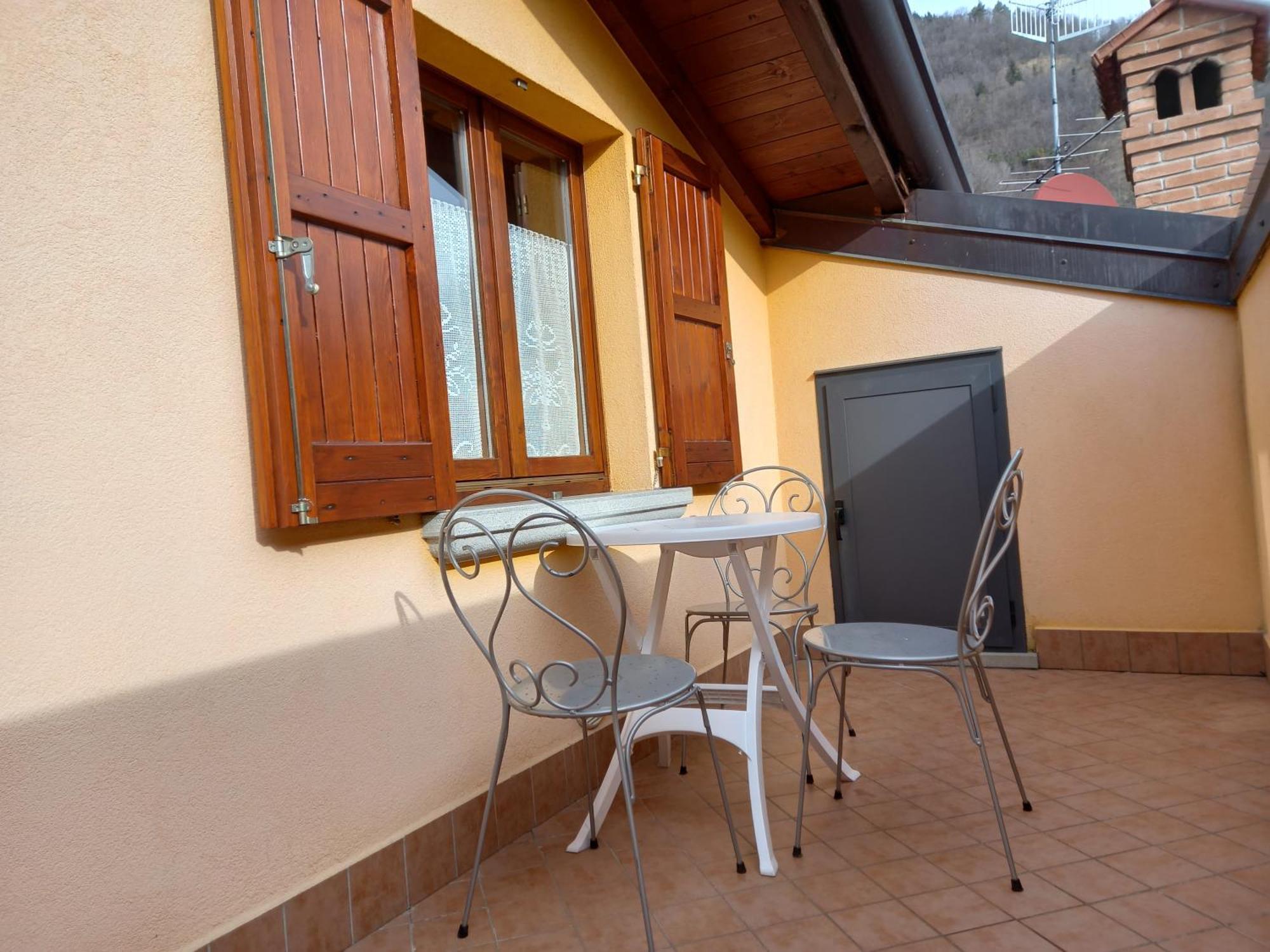 Casa Vacanze Tania Somendenna Екстериор снимка